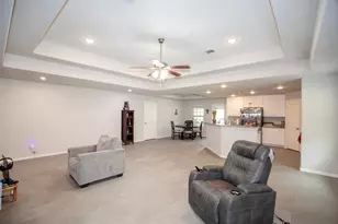 526 N 2nd St, La Porte, TX 77571 - Photo 8