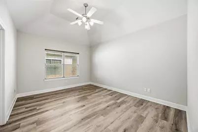 3635 Main Plaza Drive, Houston, TX 77025 - Photo 10