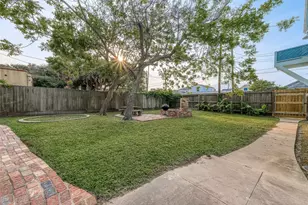 3520 Ave S 1/2, Galveston, TX 77550 - Photo 34
