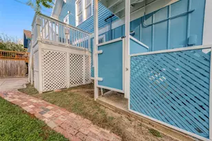 3520 Ave S 1/2, Galveston, TX 77550 - Photo 36