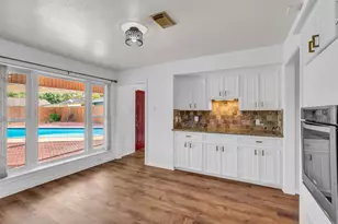 15319 Seahorse Dr, Houston, TX 77062 - Photo 14