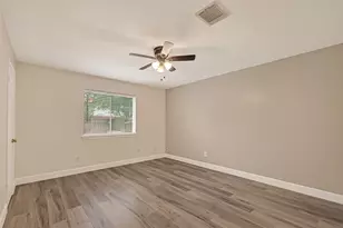 1027 S Wellsford Dr, Pearland, TX 77584 - Photo 28