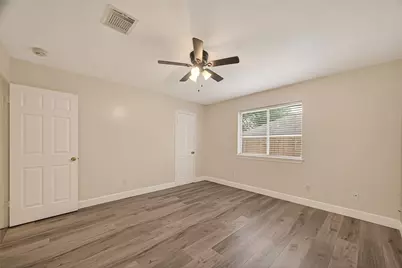 1027 S Wellsford Drive, Pearland, TX 77584 - Photo 32