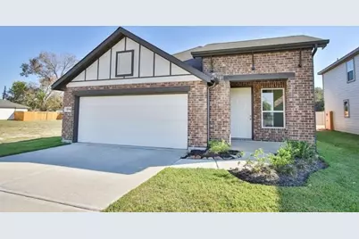 204 Laura Leigh Lane, Angleton, TX 77515 - Photo 1