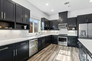 212 Pheasant St, Houston, TX 77018 - Photo 8