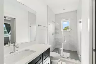 212 Pheasant St, Houston, TX 77018 - Photo 16