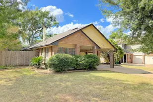 4803 Shadowdale Dr, Houston, TX 77041 - Photo 2