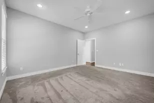 1 Hanover Ln, Panorama Village, TX 77304 - Photo 20
