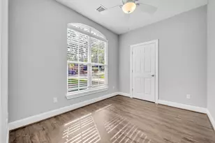 1 Hanover Ln, Panorama Village, TX 77304 - Photo 2