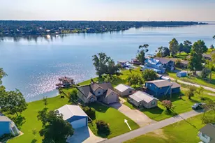 111 7th Ave, Onalaska, TX 77360 - Photo 2