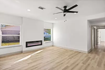 106 Burgundy Lane, League City, TX 77573 - Photo 4