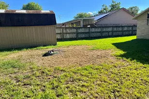 2521 Pearland Ave, Pearland, TX 77581 - Photo 26
