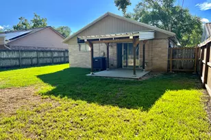 2521 Pearland Ave, Pearland, TX 77581 - Photo 24