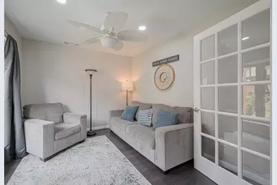 14688 Perthshire Road #C, Houston, TX 77079 - Photo 4