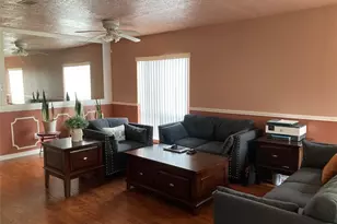 1839 Sherwood Forest St, Houston, TX 77043 - Photo 4