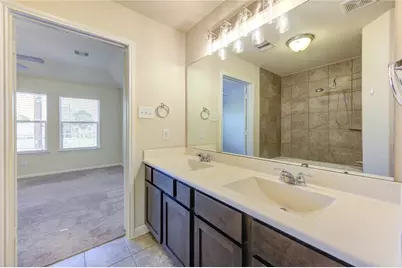 8335 Hawthorn Valley Lane, Houston, TX 77095 - Photo 16