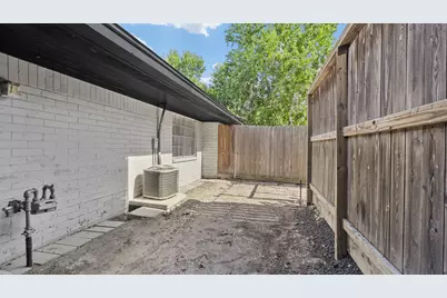 1665 Northwood Street, Houston, TX 77009 - Photo 14