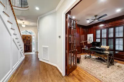 2925 Nottingham Street, West University Place, TX 77005 - Photo 6