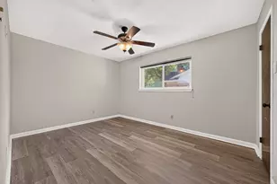 11710 N Petersham Dr, Houston, TX 77031 - Photo 38