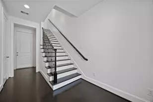 1104 Thompson St, Houston, TX 77007 - Photo 2
