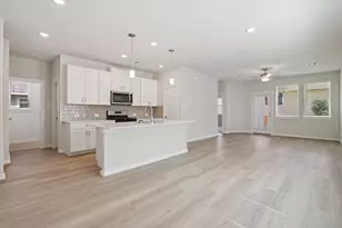 384 Sunrise Ranch Dr, Montgomery, TX 77316 - Photo 6