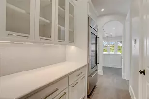 2215 Pleasant Hill Dr, Friendswood, TX 77546 - Photo 16
