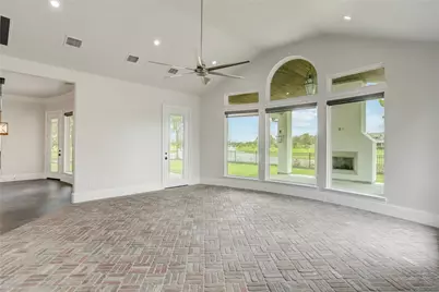 2215 Pleasant Hill Drive, Friendswood, TX 77546 - Photo 20