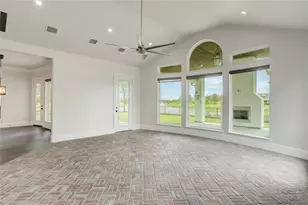 2215 Pleasant Hill Dr, Friendswood, TX 77546 - Photo 20