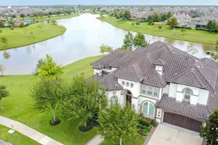 2215 Pleasant Hill Dr, Friendswood, TX 77546 - Photo 1