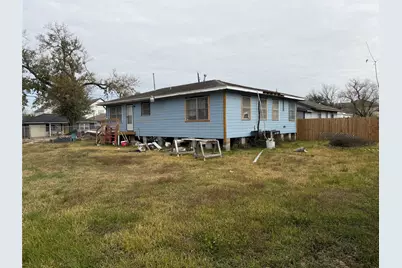 904 E 39th Street, Houston, TX 77022 - Photo 14
