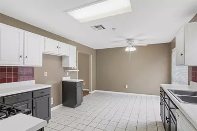 1306 Teal Glen Court, Houston, TX 77062 - Photo 12