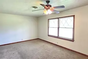 2410 Bradford, Orange, TX 77360 - Photo 4