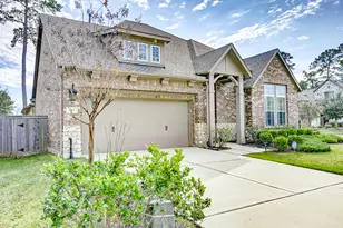 404 Summit Ridge Ct, Conroe, TX 77318 - Photo 2