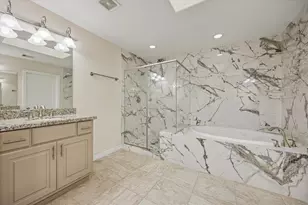 1113 Peden St, Houston, TX 77006 - Photo 12