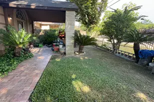 2629 Kowis St, Houston, TX 77093 - Photo 2