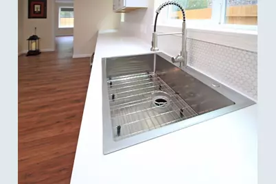 8011 Goldengrove Drive, Spring, TX 77379 - Photo 16