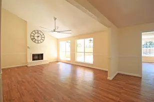 8011 Goldengrove Dr, Spring, TX 77379 - Photo 6