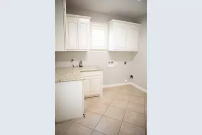 8951 N Garden Drive, Beaumont, TX 77705 - Photo 32