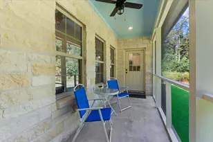 2504 W Greenbriar Dr, Huntsville, TX 77340 - Photo 22