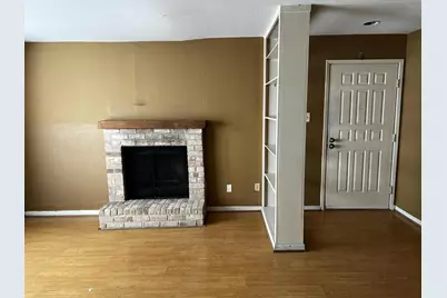 2100 Wilcrest Drive #114, Houston, TX 77042 - Photo 4