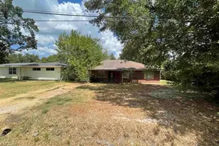 235 Dupuis St, Bridge City, TX 77611 - Photo 2