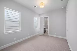3420 W 12th St, Houston, TX 77008 - Photo 18