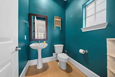 3420 W 12th Street, Houston, TX 77008 - Photo 12