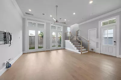 3420 W 12th Street, Houston, TX 77008 - Photo 6
