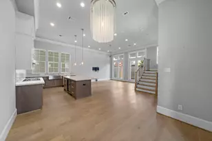 3420 W 12th St, Houston, TX 77008 - Photo 8