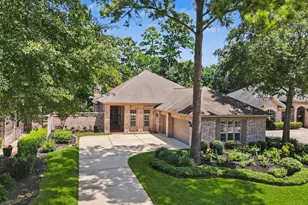 22 N Castlegreen Cir, The Woodlands, TX 77381 - Photo 1
