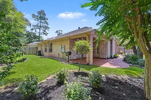 22 N Castlegreen Cir, The Woodlands, TX 77381 - Photo 48
