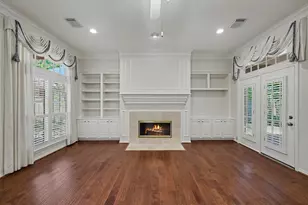 22 N Castlegreen Cir, The Woodlands, TX 77381 - Photo 18