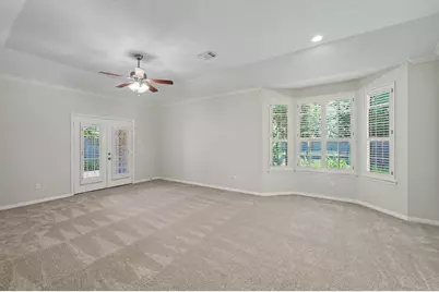 22 N Castlegreen Circle, The Woodlands, TX 77381 - Photo 24