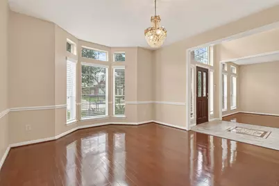 5907 Indian Hills Lane, Sugar Land, TX 77479 - Photo 8